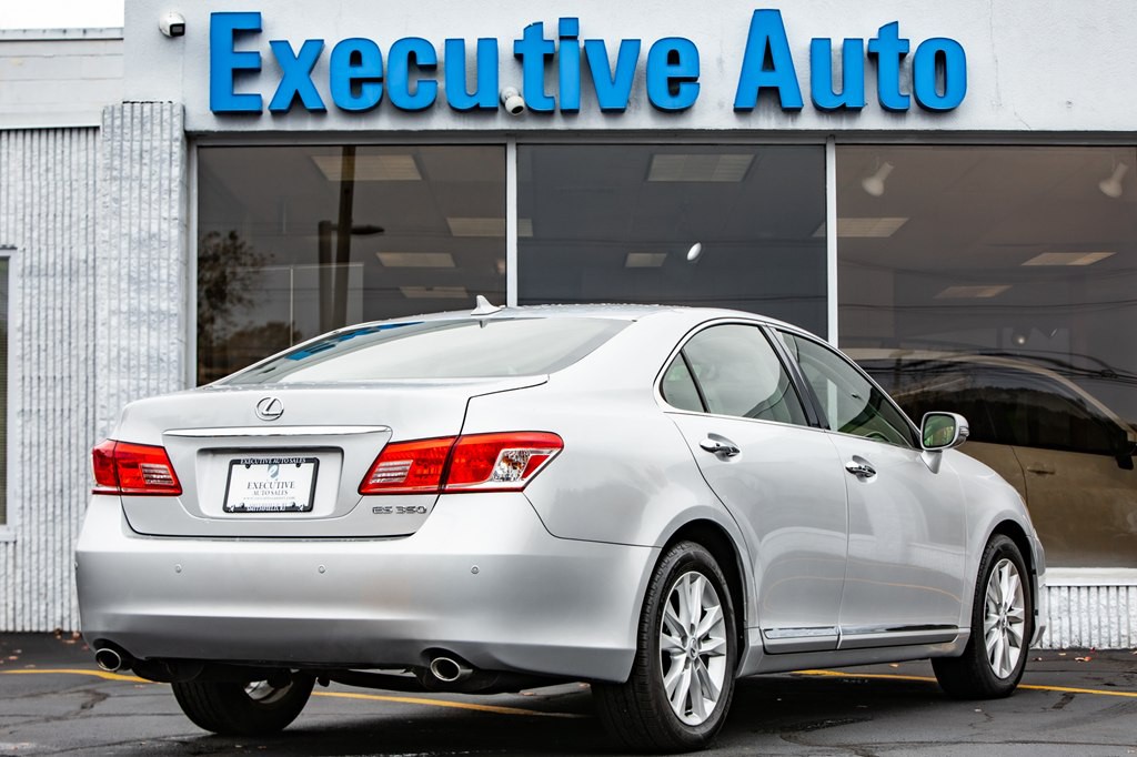 2012 Lexus ES Image 7