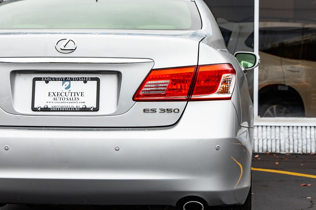 2012 Lexus ES Image 14