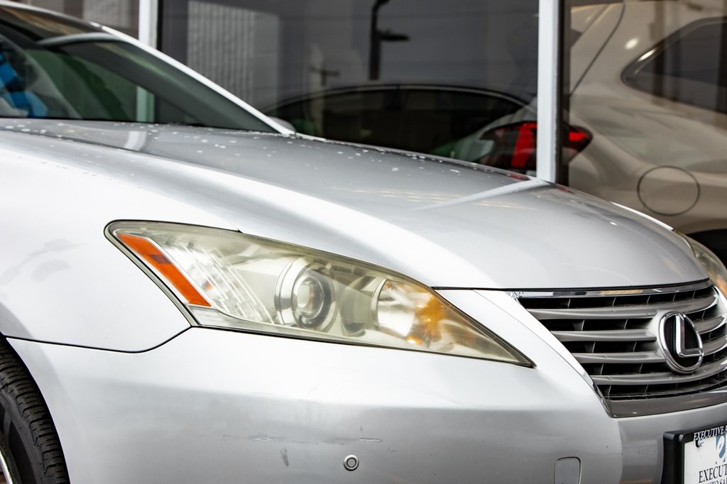 2012 Lexus ES Image 15