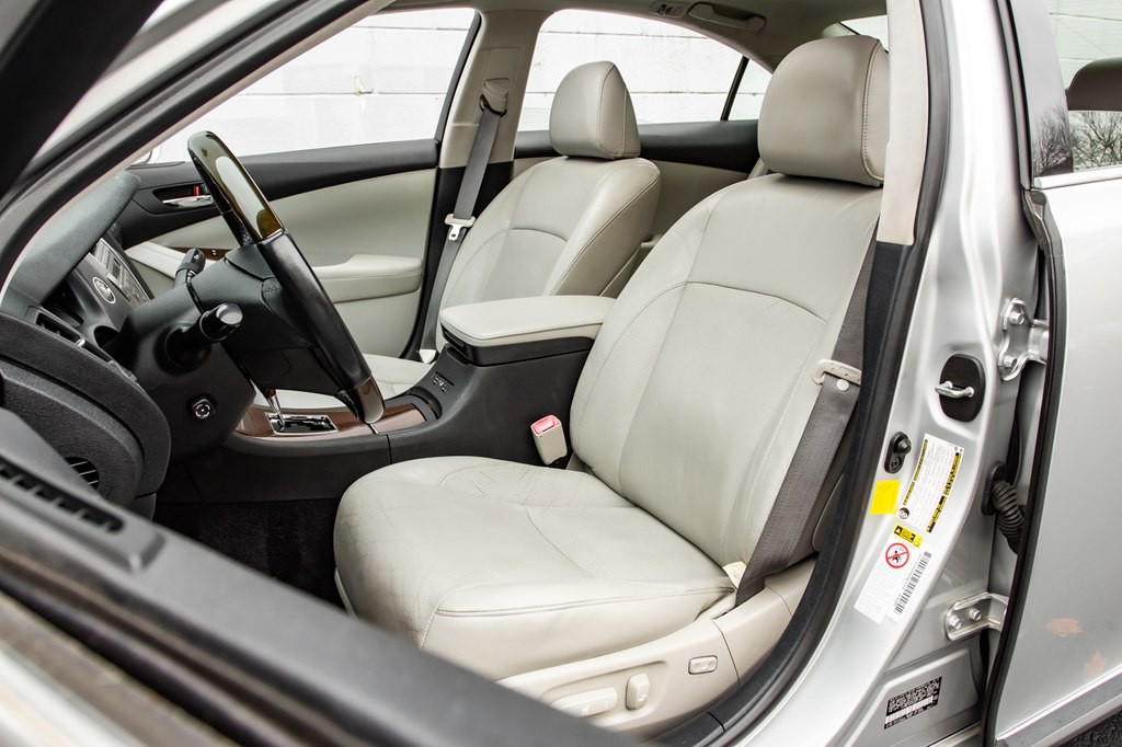2012 Lexus ES Image 22