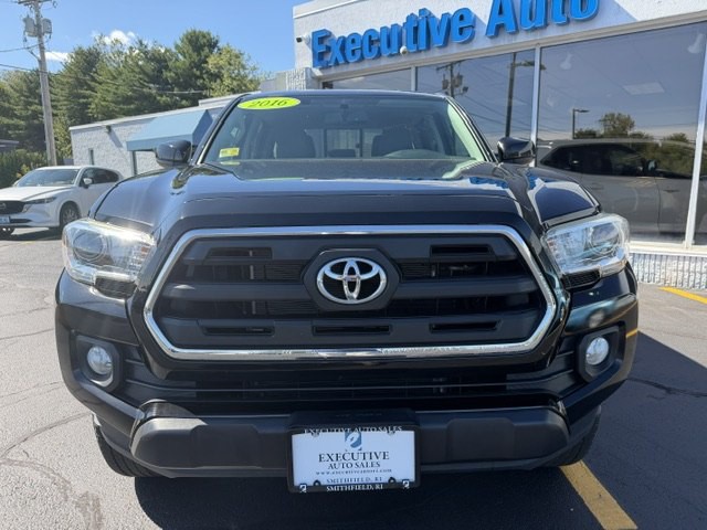 2016 Toyota Tacoma Image 9