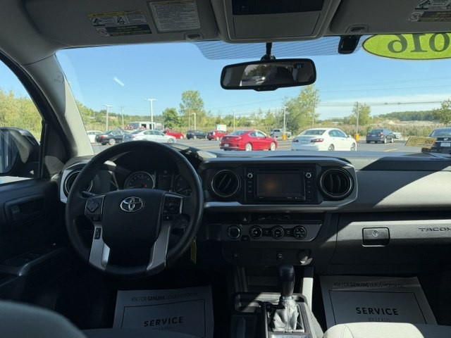 2016 Toyota Tacoma Image 14