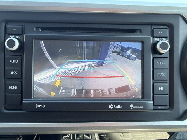 2016 Toyota Tacoma Image 18