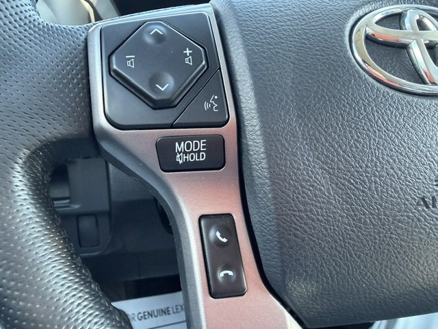 2016 Toyota Tacoma Image 21