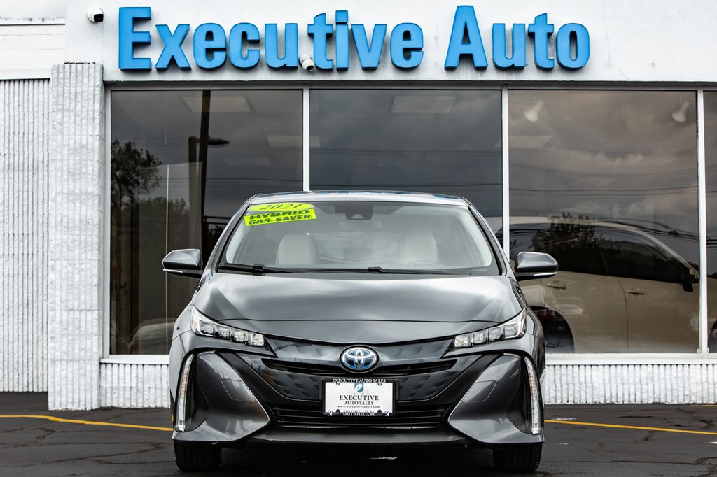 2021 Toyota Prius Image 2