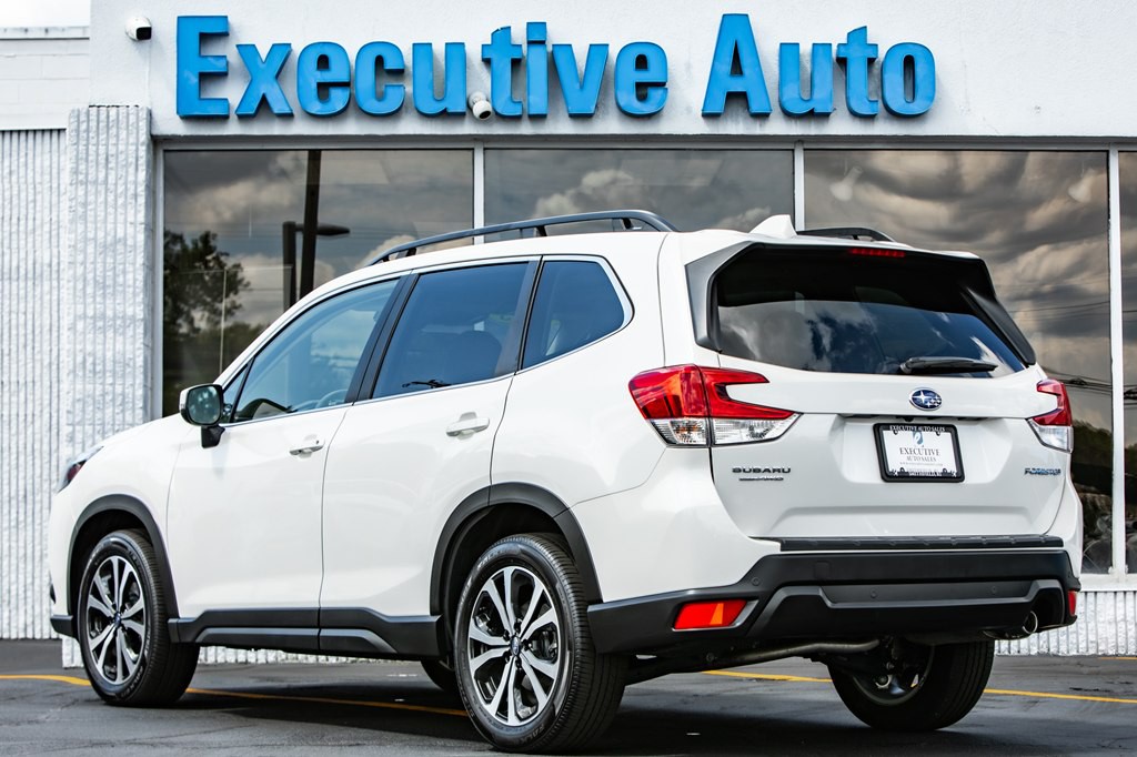 2023 Subaru Forester Image 5