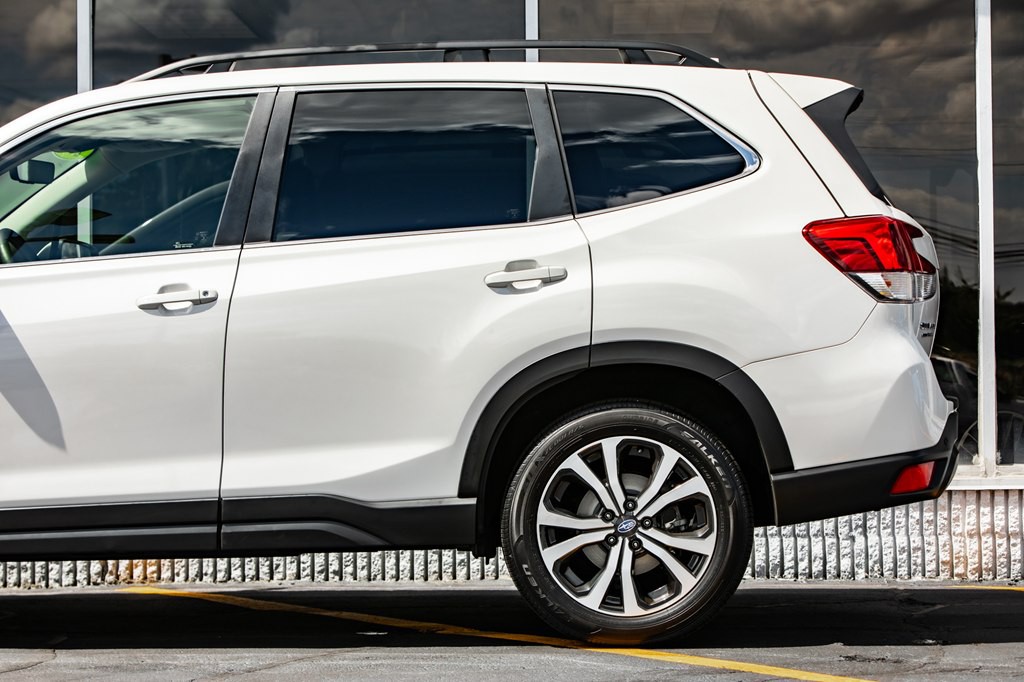 2023 Subaru Forester Image 12