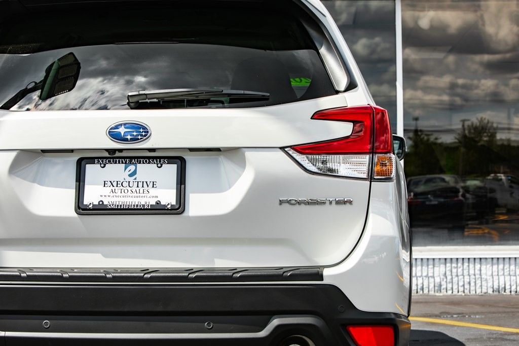 2023 Subaru Forester Image 14