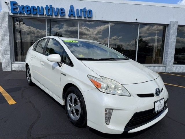 2014 Toyota Prius Image 1