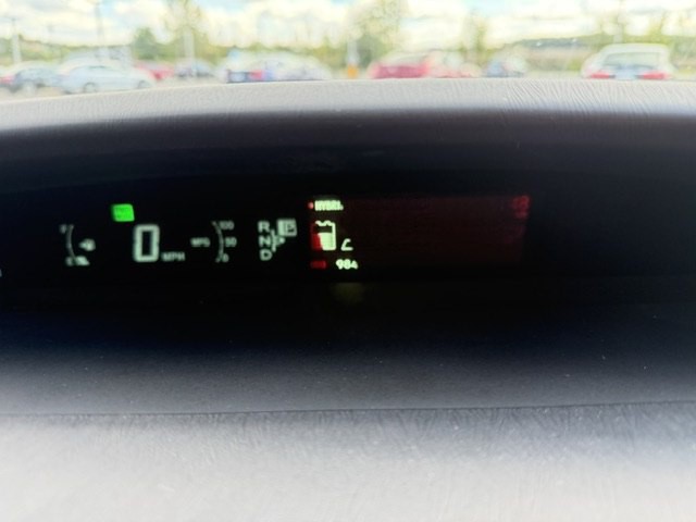 2014 Toyota Prius Image 14