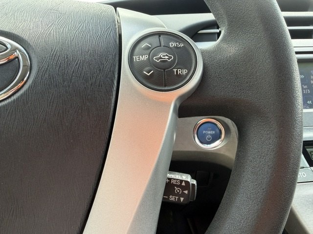 2014 Toyota Prius Image 16