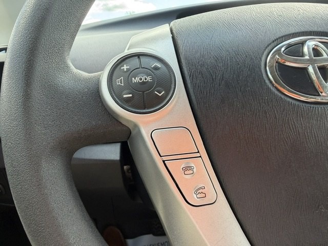 2014 Toyota Prius Image 17