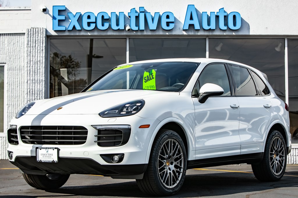 2017 Porsche Cayenne Image 3