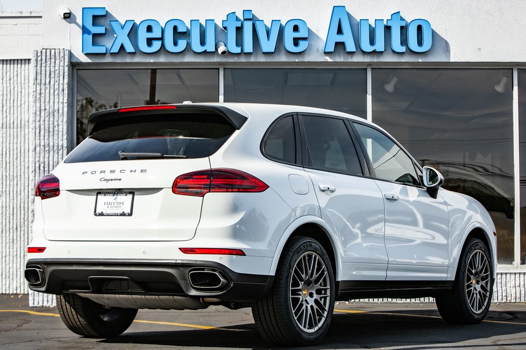 2017 Porsche Cayenne Image 7