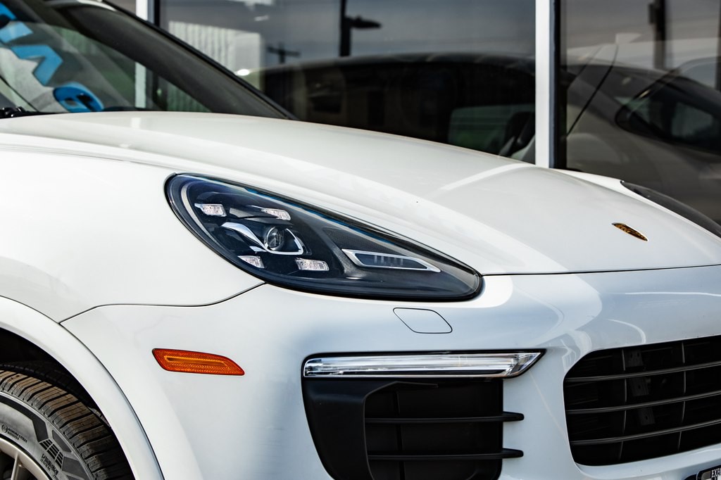 2017 Porsche Cayenne Image 15