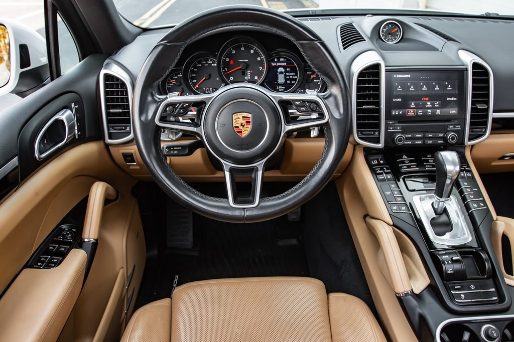 2017 Porsche Cayenne Image 19