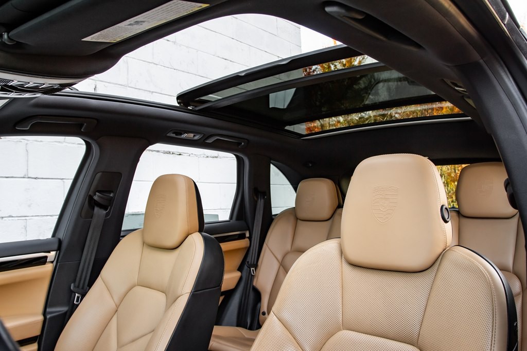 2017 Porsche Cayenne Image 25