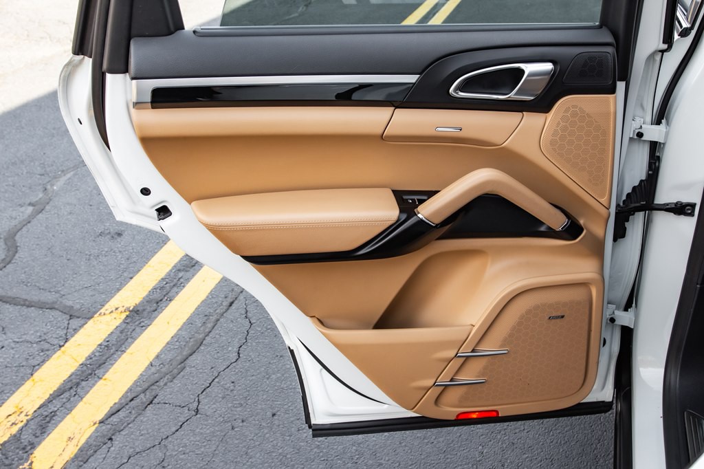2017 Porsche Cayenne Image 28