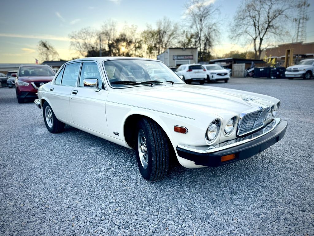 1987 Jaguar XJ Image 5