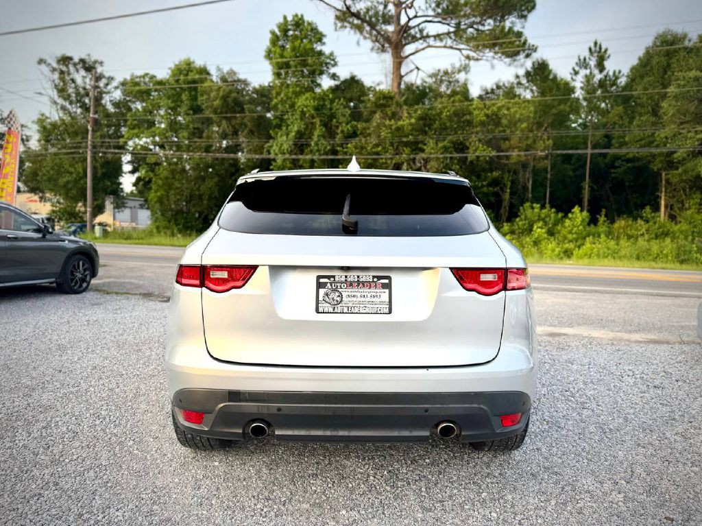 2019 Jaguar F-PACE Image 3