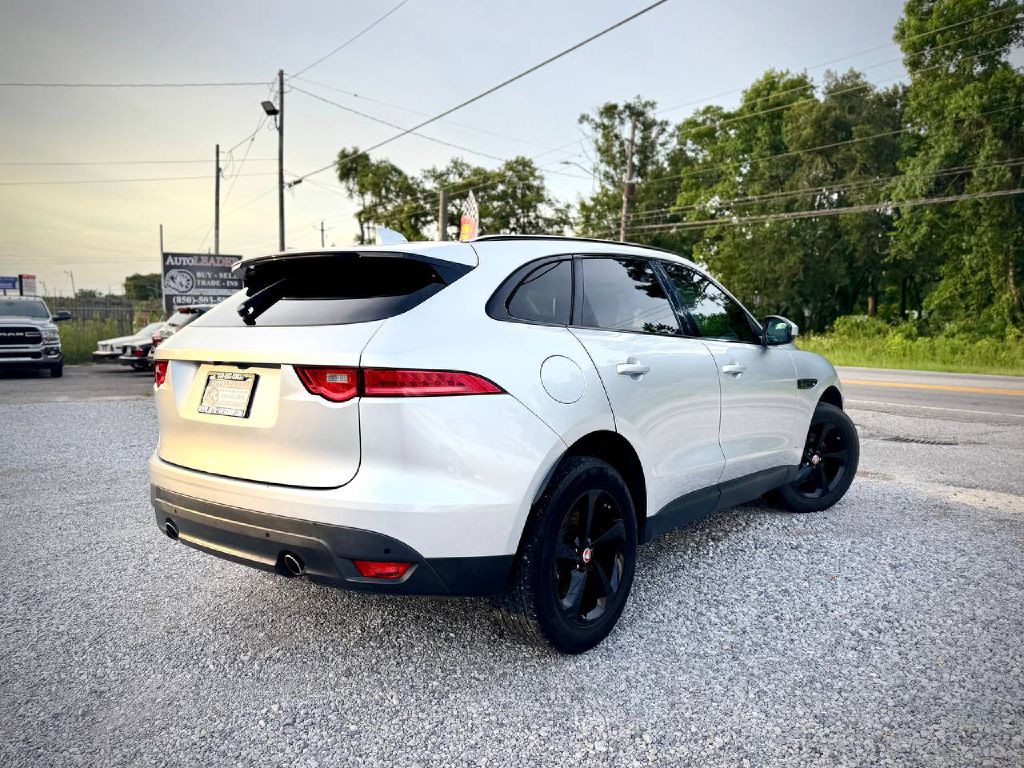 2019 Jaguar F-PACE Image 4