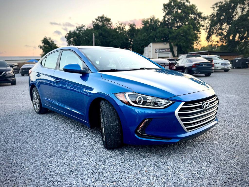 2017 Hyundai Elantra Image 5