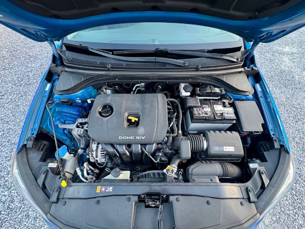 2017 Hyundai Elantra Image 14