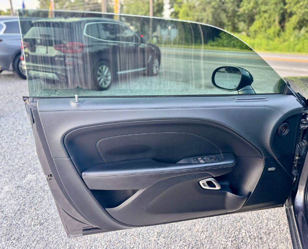 2020 Dodge Challenger Image 8