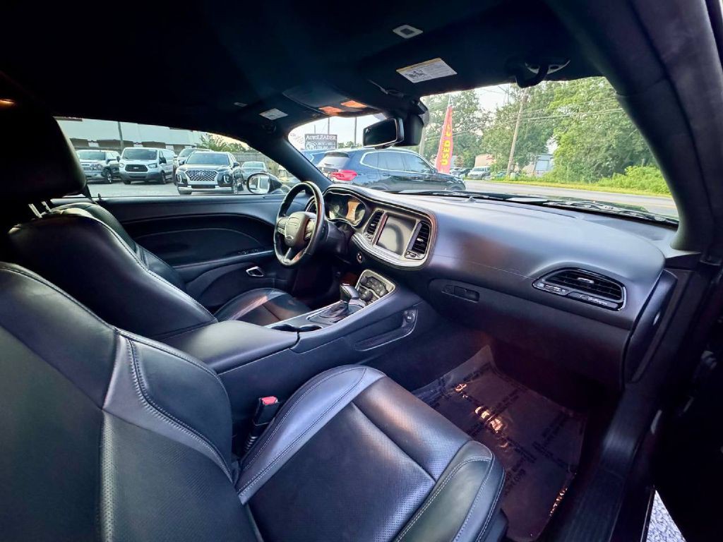 2020 Dodge Challenger Image 12
