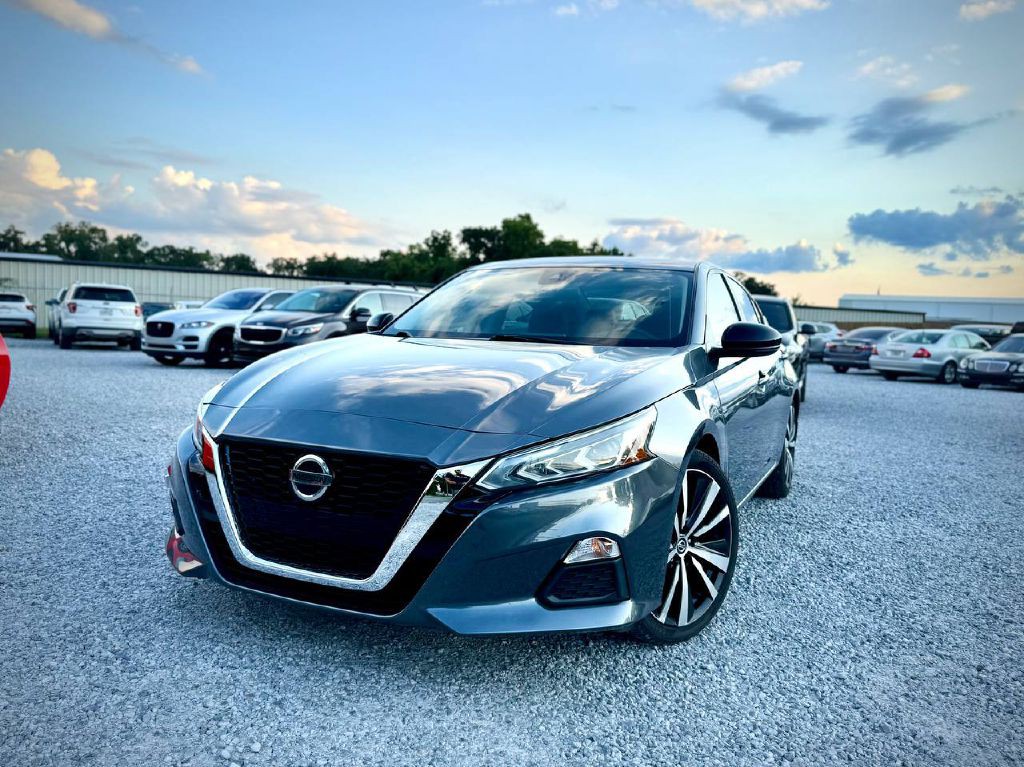 2020 Nissan Altima Image 1