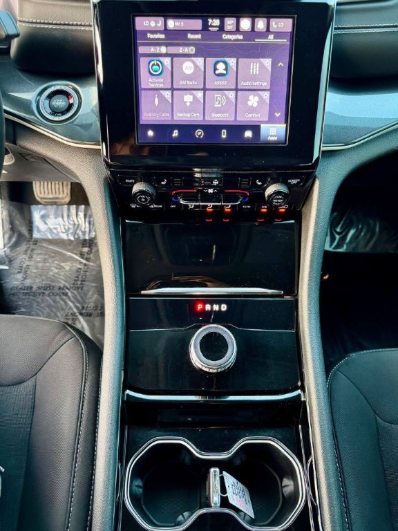 2022 Jeep Grand Cherokee Image 18