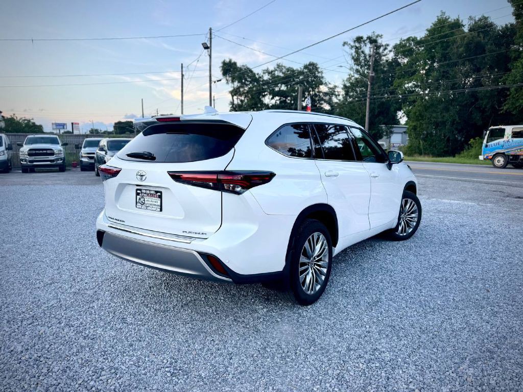 2024 Toyota Highlander Image 4