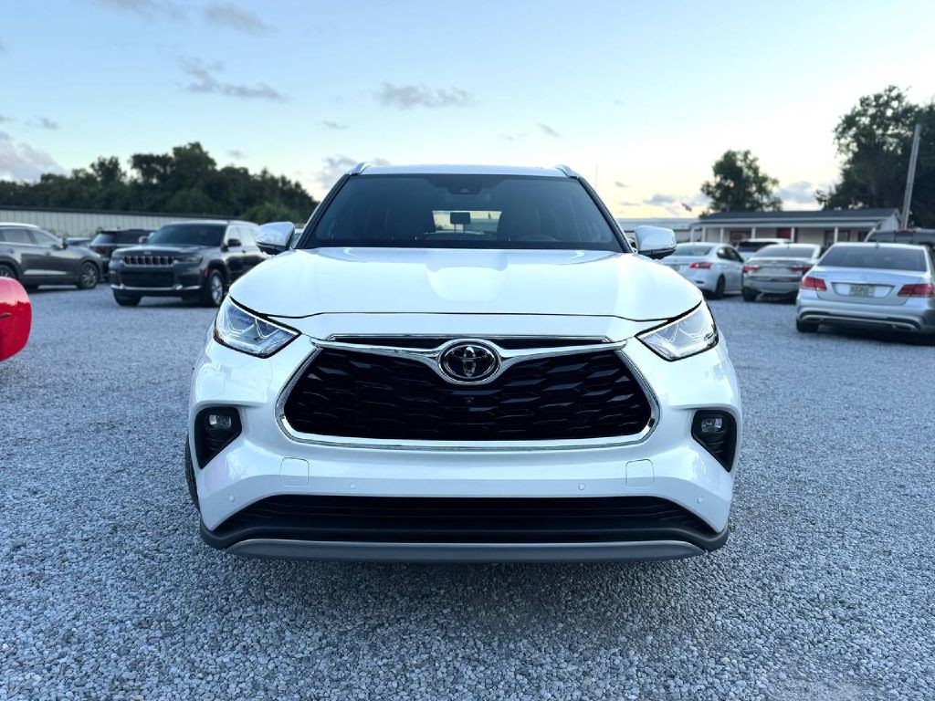 2024 Toyota Highlander Image 6