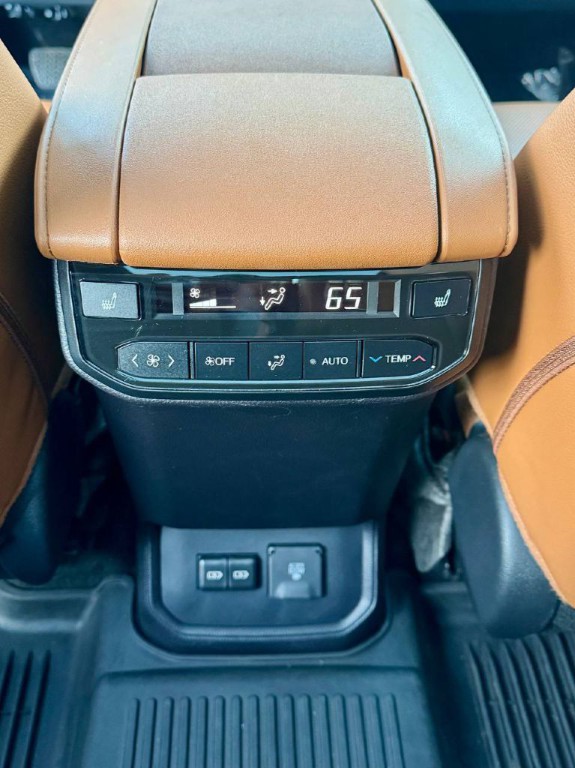 2024 Toyota Highlander Image 11