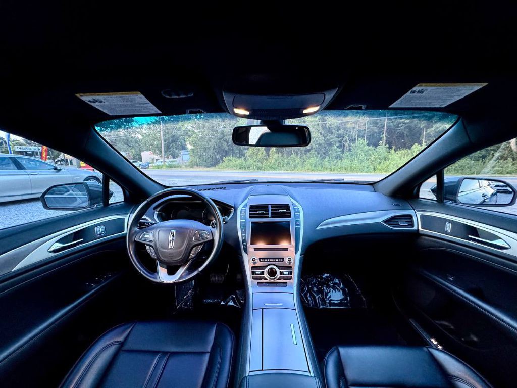 2020 Lincoln MKZ Image 10