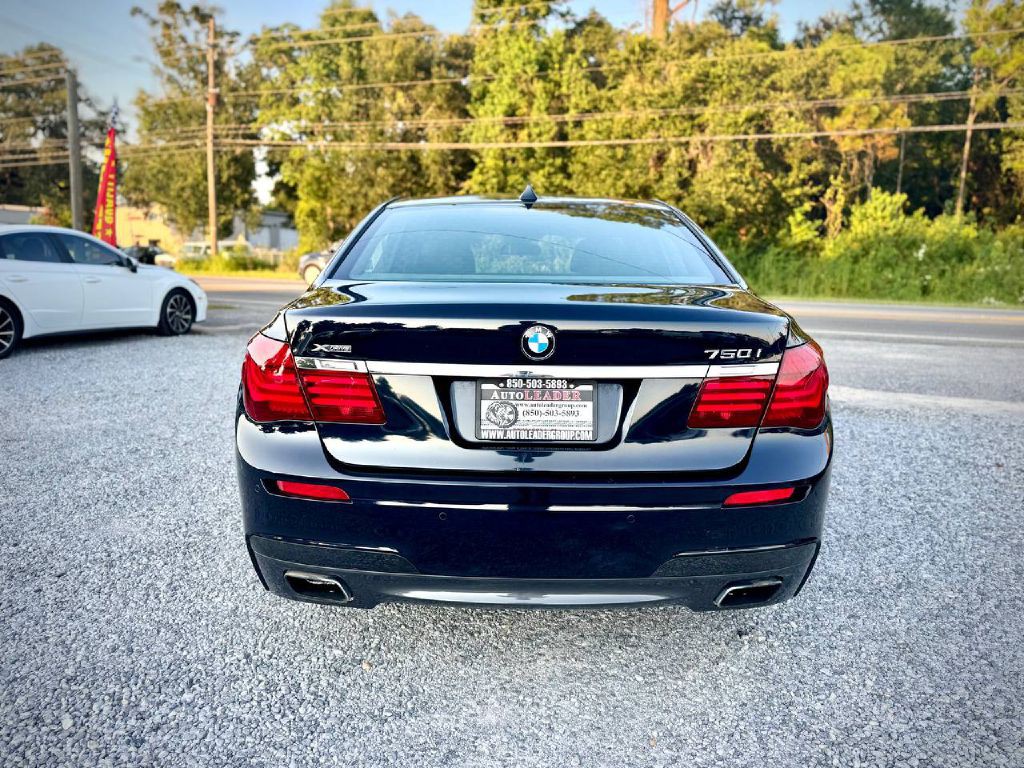 2015 BMW 7 Series Image 3