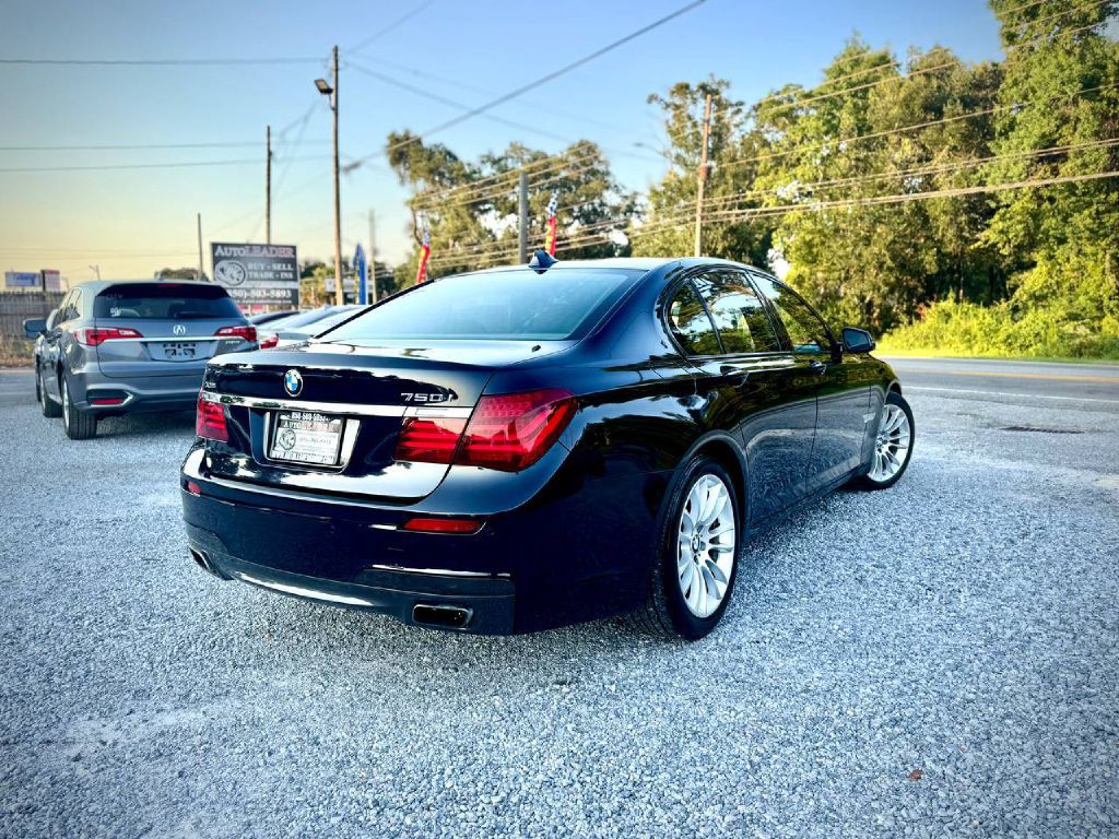 2015 BMW 7 Series Image 4