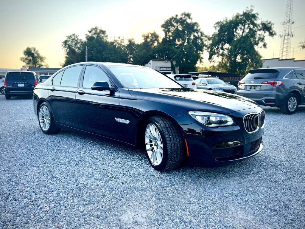 2015 BMW 7 Series Image 5