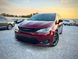 Image for 2018 Chrysler Pacifica Touring Plus ID: 6809999
