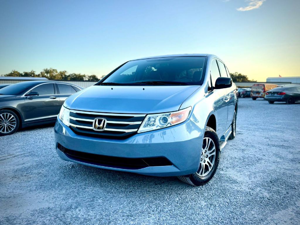 2013 Honda Odyssey Image 1