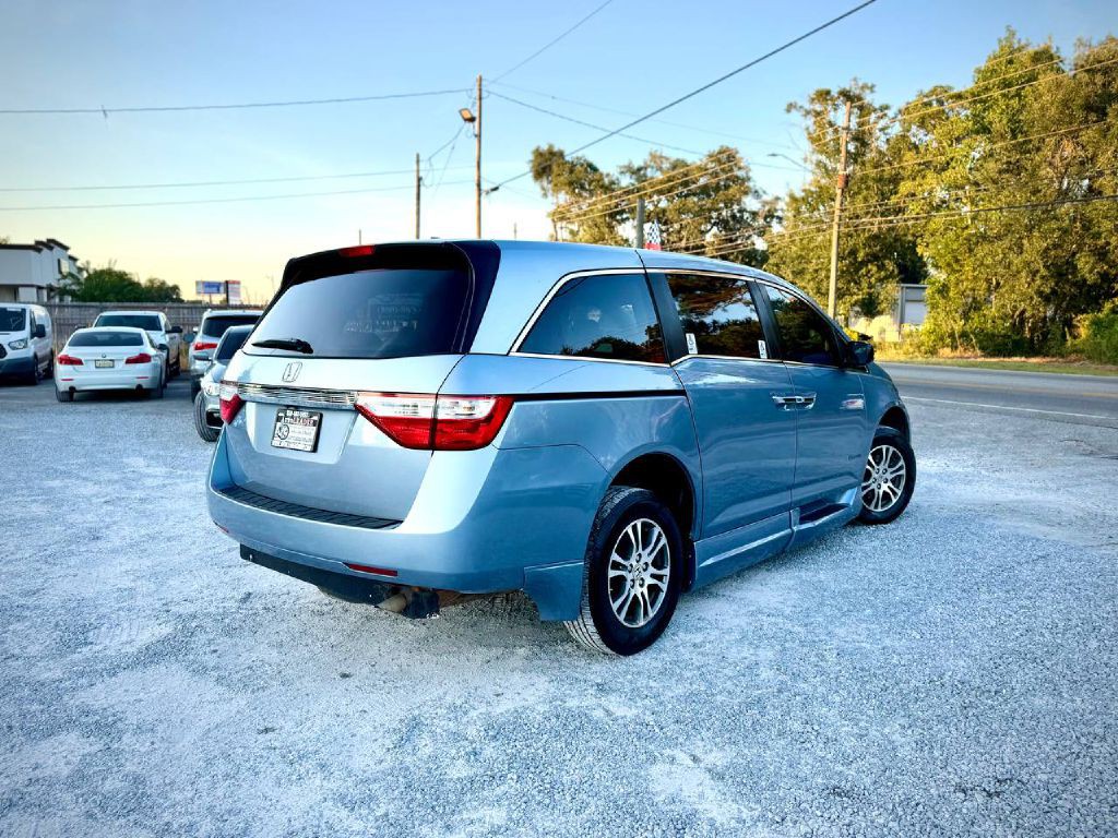 2013 Honda Odyssey Image 4