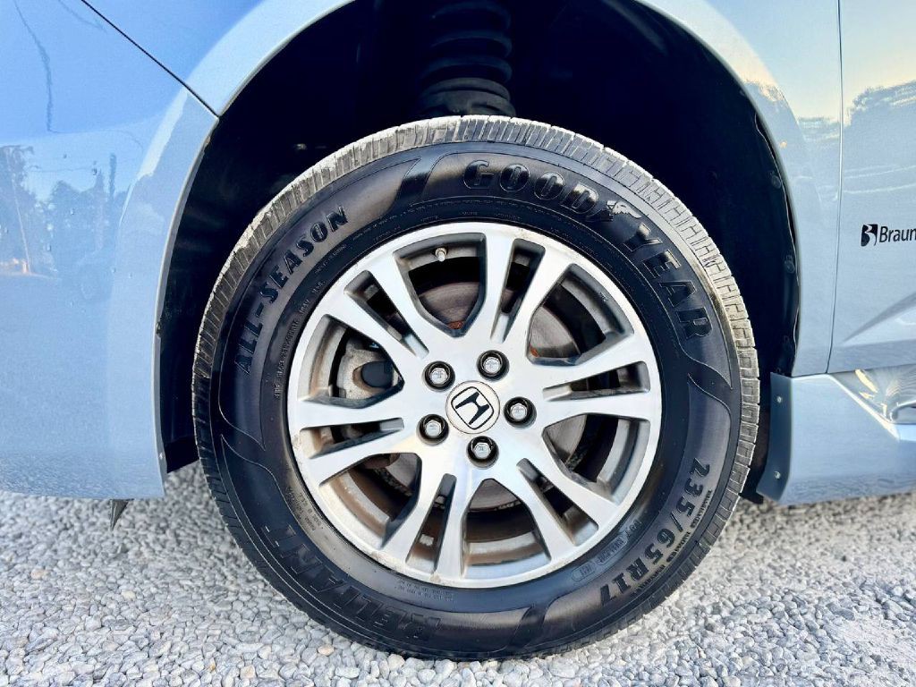 2013 Honda Odyssey Image 7