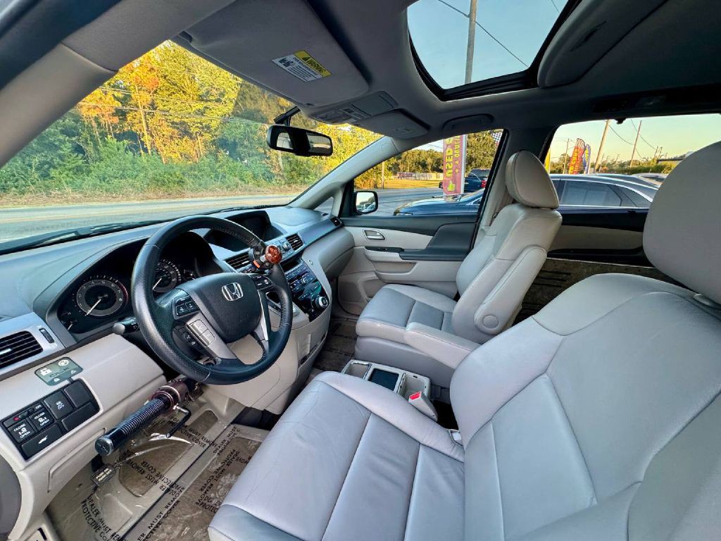 2013 Honda Odyssey Image 9