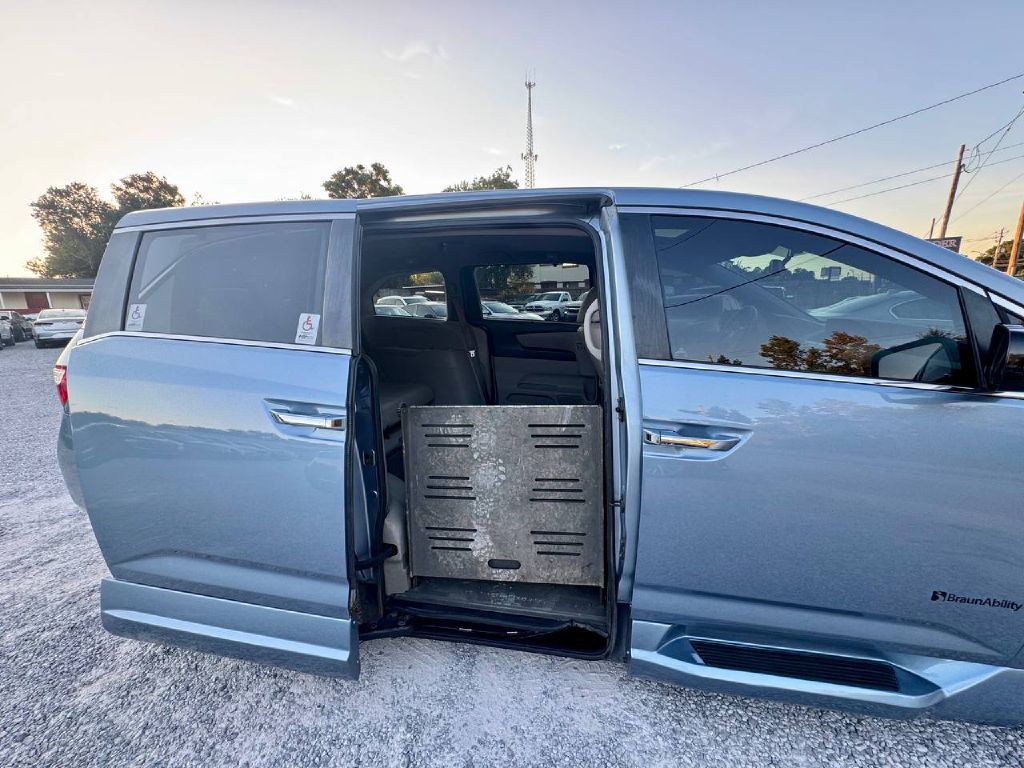 2013 Honda Odyssey Image 17