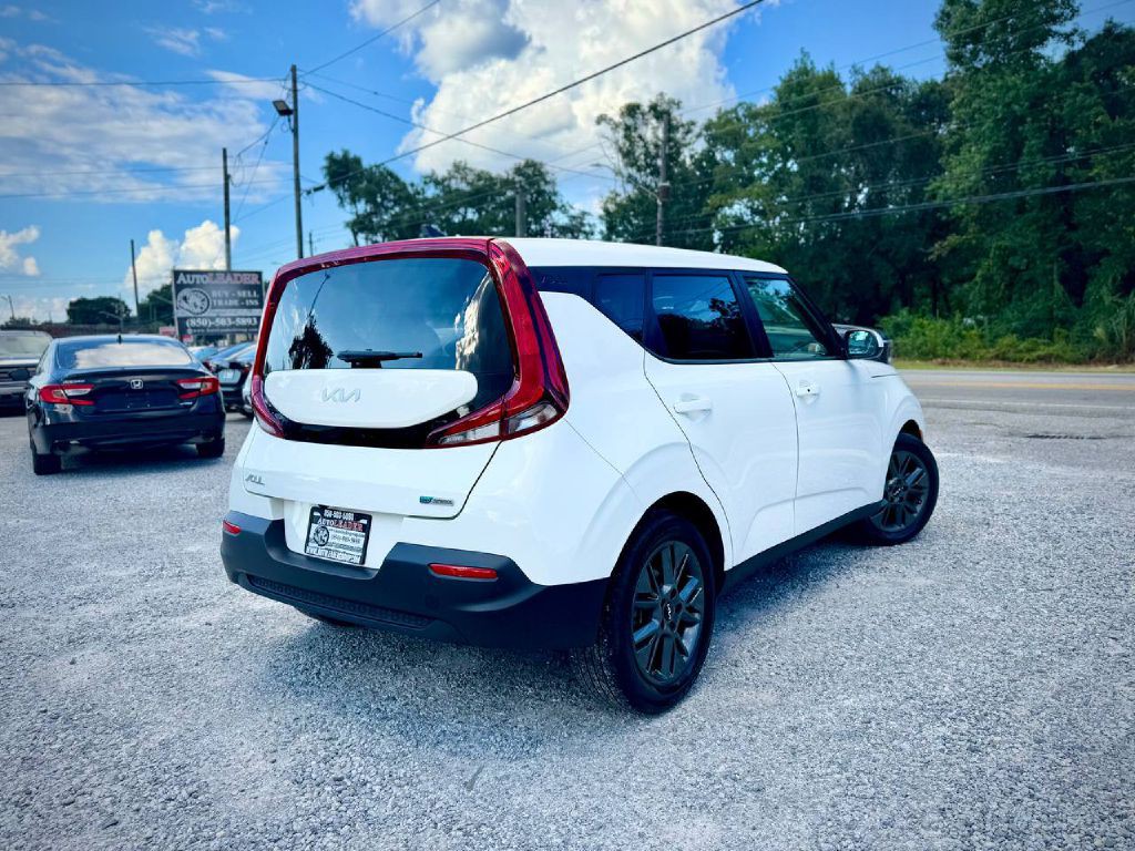 2022 Kia Soul Image 4