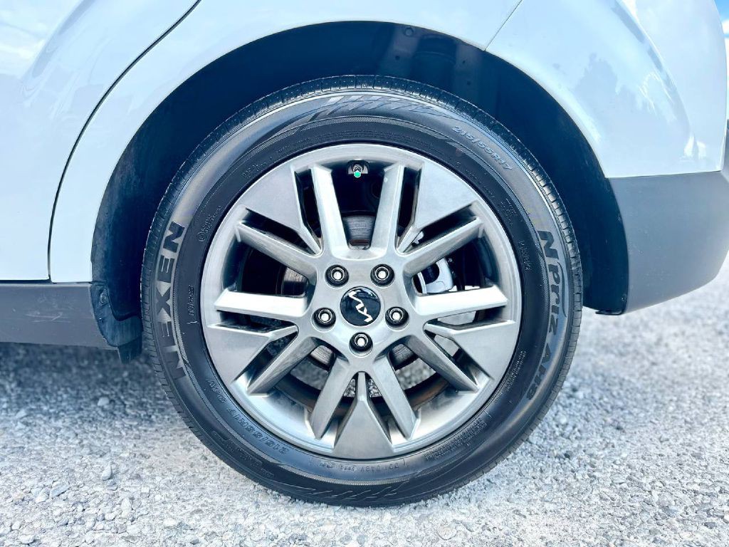 2022 Kia Soul Image 7