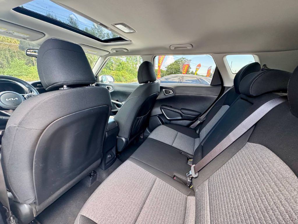 2022 Kia Soul Image 10