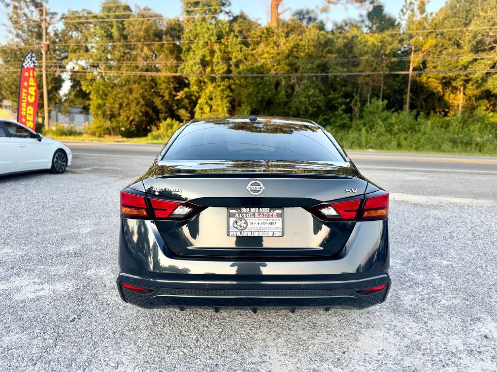 2022 Nissan Altima Image 3