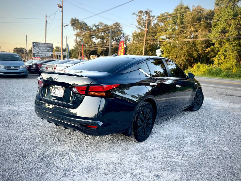 2022 Nissan Altima Image 4