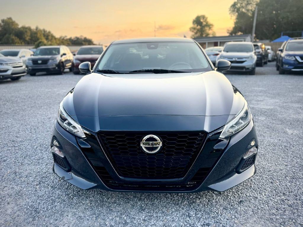 2022 Nissan Altima Image 6